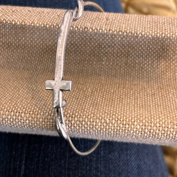 Silver Cross Hoop Bracelet - Picture 10 of 15